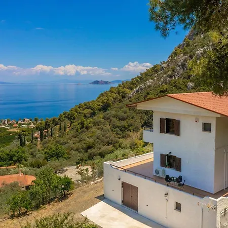 Pantheon ヴィラ エピダウロス