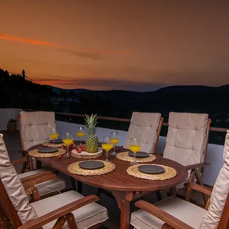 Pantheon ヴィラ エピダウロス