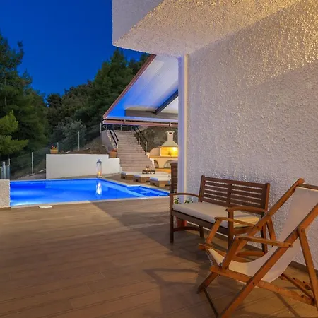 Pantheon ヴィラ エピダウロス